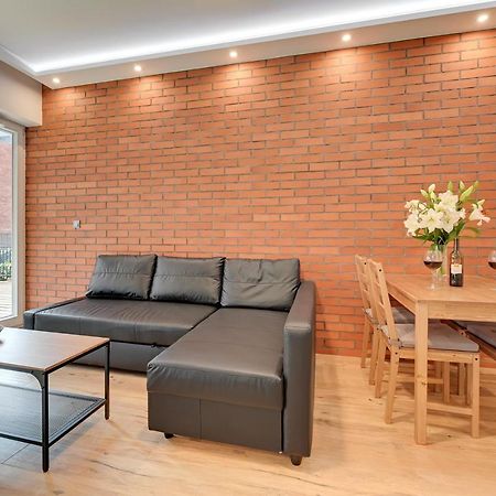 Central Apartment - Free Private Parking 그단스크 외부 사진
