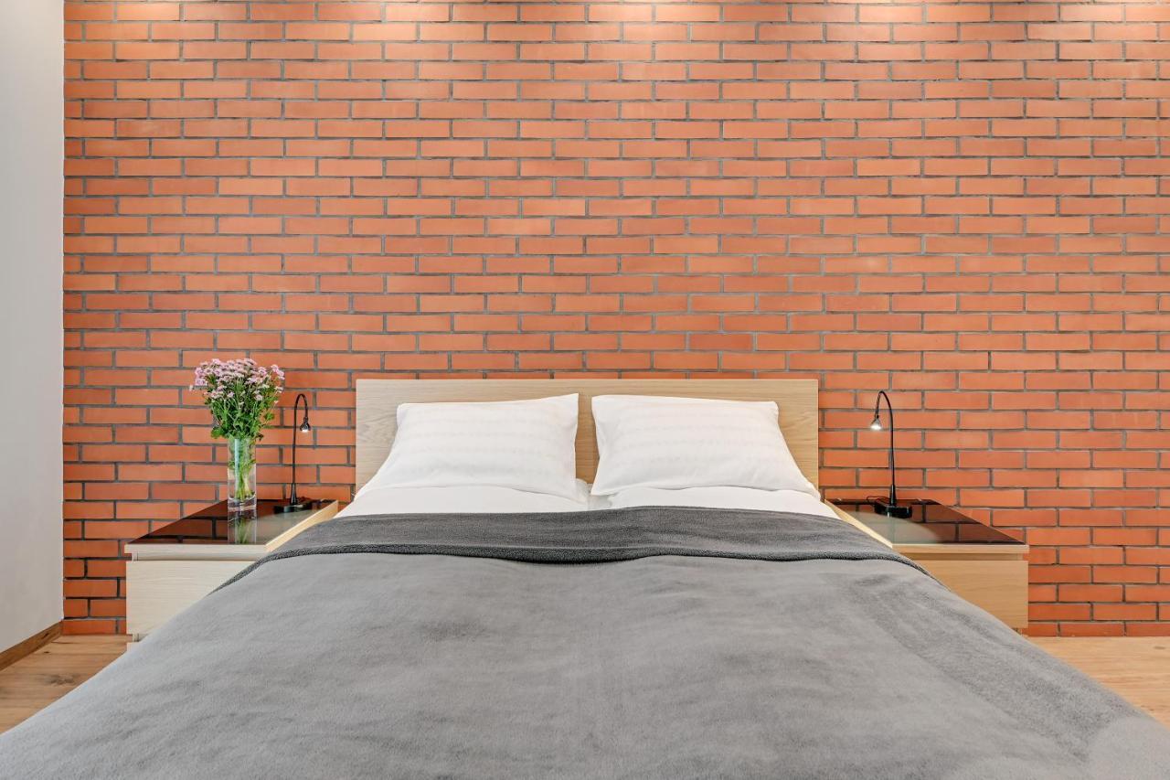 Central Apartment - Free Private Parking 그단스크 외부 사진