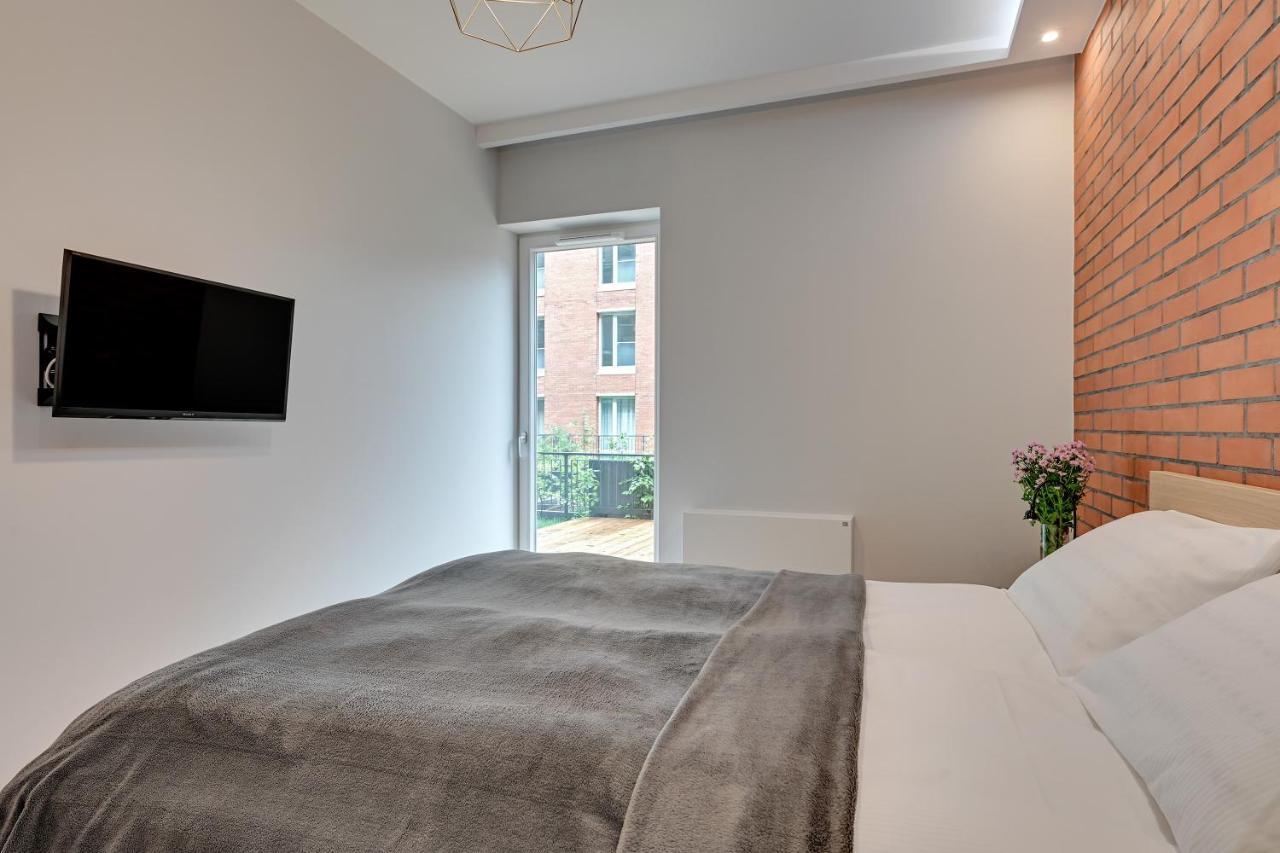 Central Apartment - Free Private Parking 그단스크 외부 사진